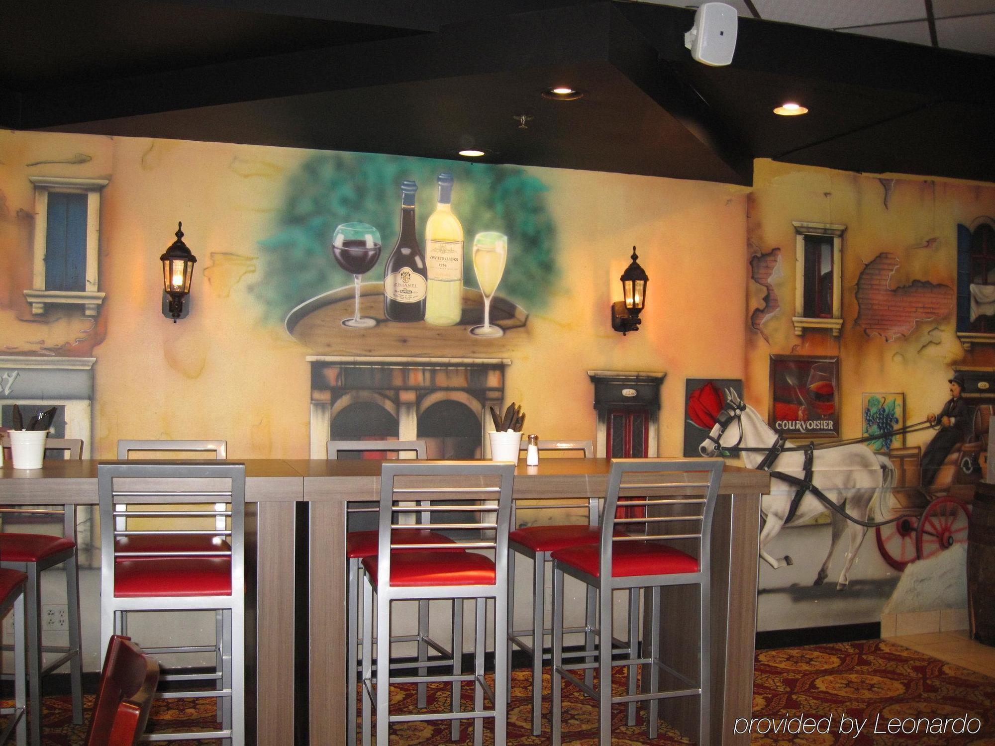 Quality Inn And Suites Montreal East Exteriör bild