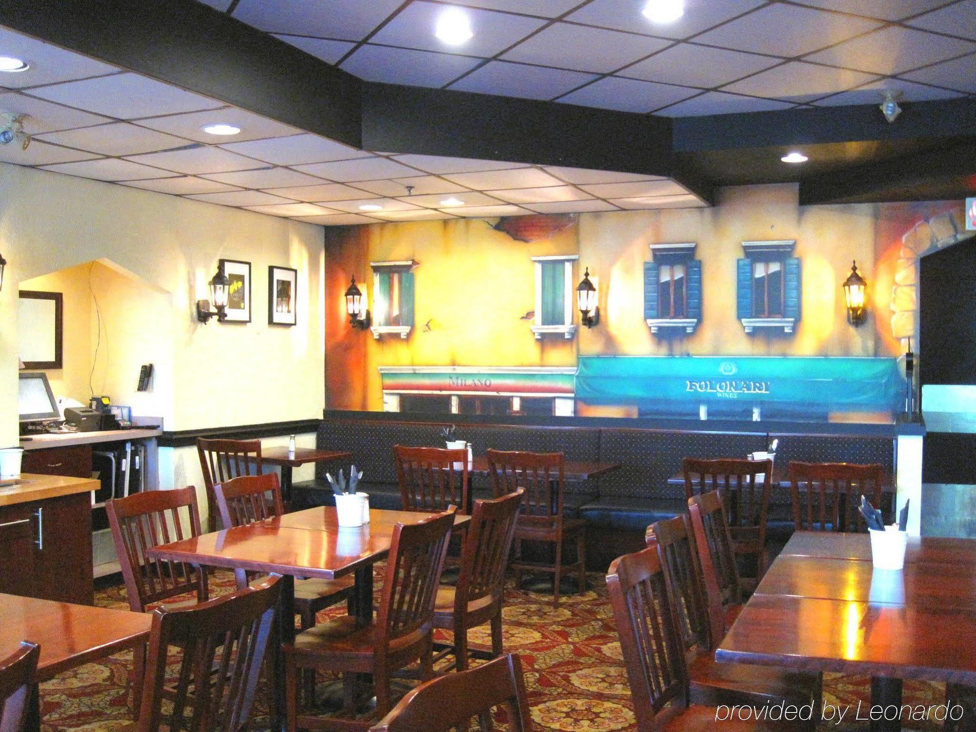 Quality Inn And Suites Montreal East Exteriör bild